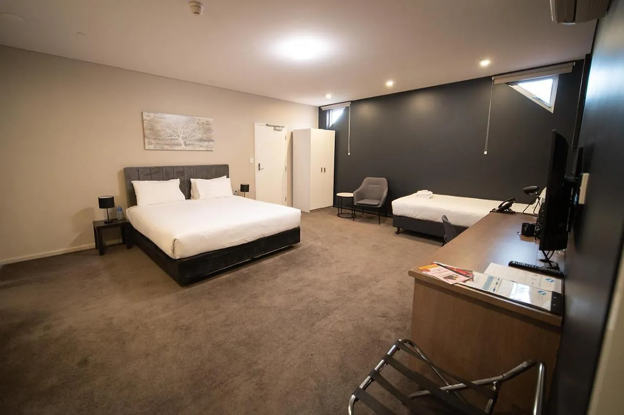 Sfera'S Park Suites & Convention Centre Adelaide Hotel