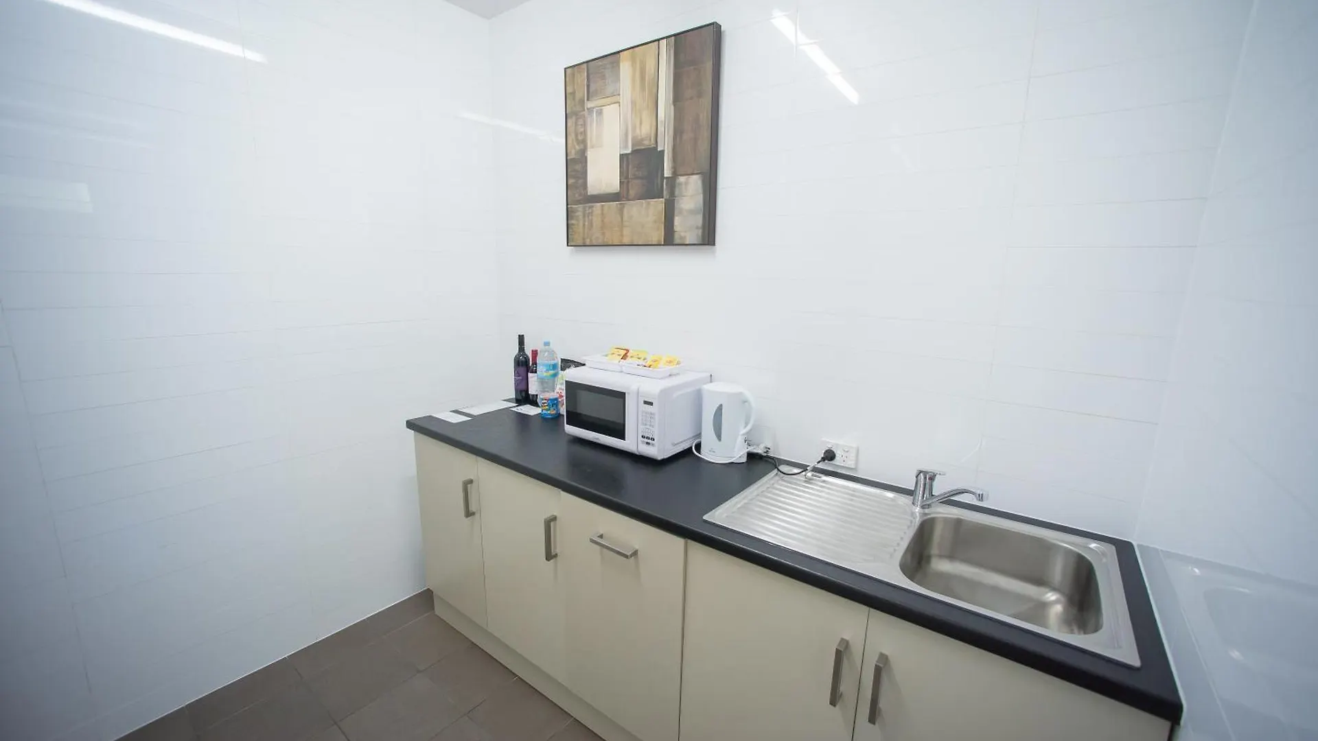 **** Hotel Sfera'S Park Suites & Convention Centre Adelaide Australia