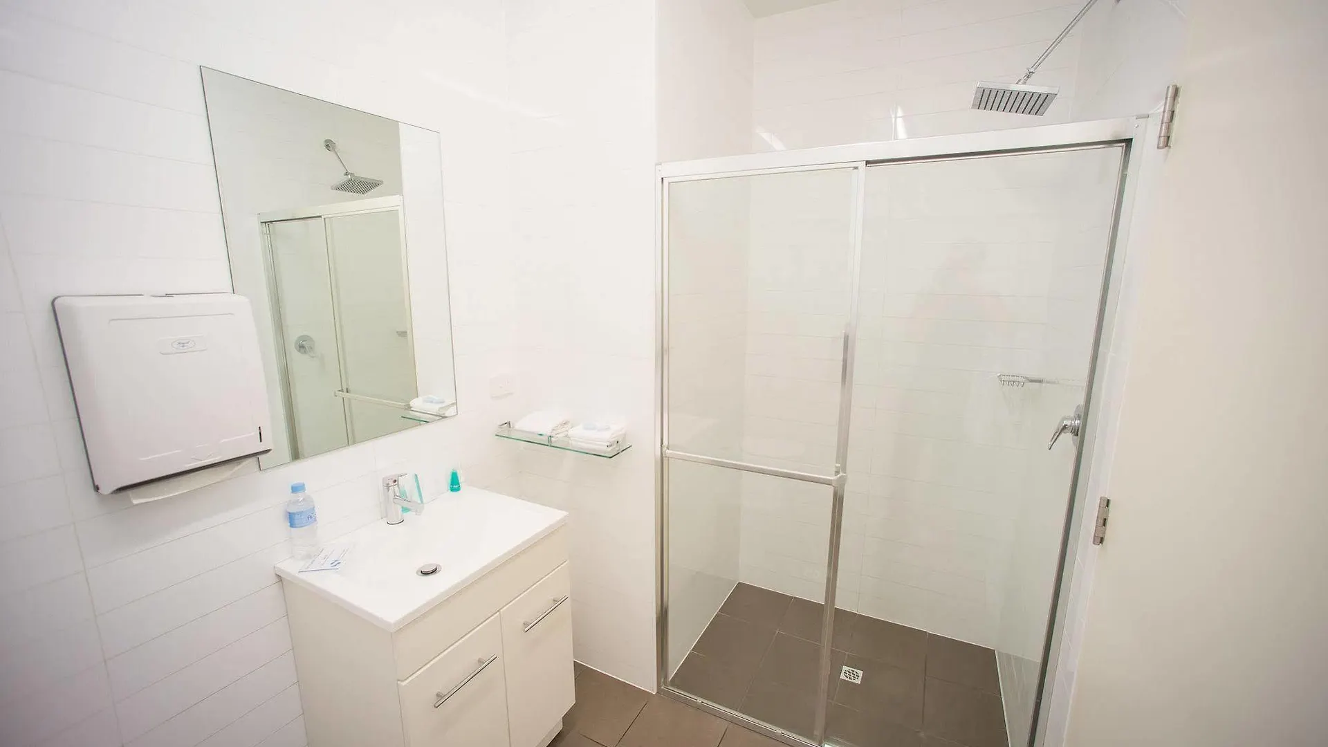 Sfera'S Park Suites & Convention Centre Adelaide Hotel