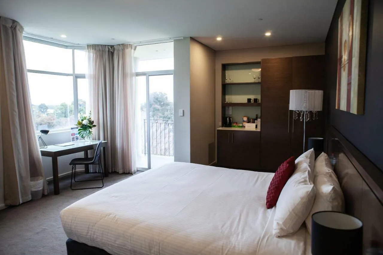 Sfera'S Park Suites & Convention Centre Adelaide Hotel
