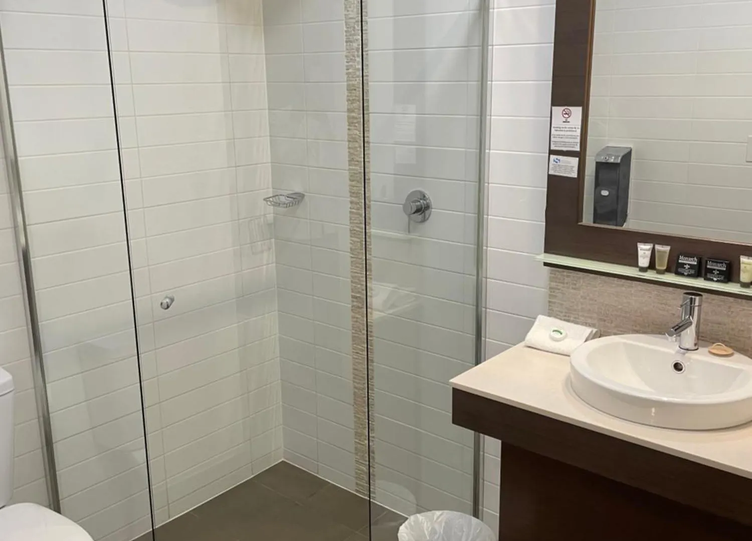 Sfera'S Park Suites & Convention Centre Adelaide Hotel